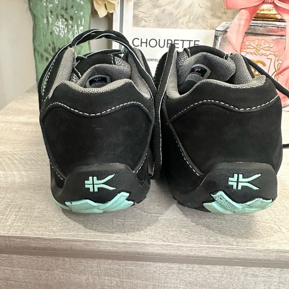 KURU Orthopedic Women's Black and Gray Hiking Shoes size 7.5 - Picture 3 of 6